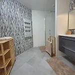 Le Standing, Hyper Centre T2