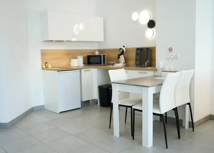 Le Standing, Hyper Centre T2 아파트 *